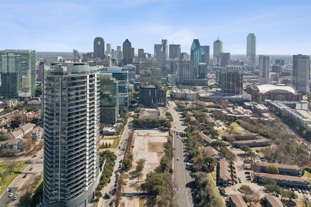 3130 N Harwood Street 1606, Dallas, TX 75201