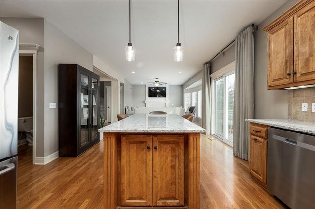 17811 Greyhawke Ridge Drive, Smithville, MO 64089