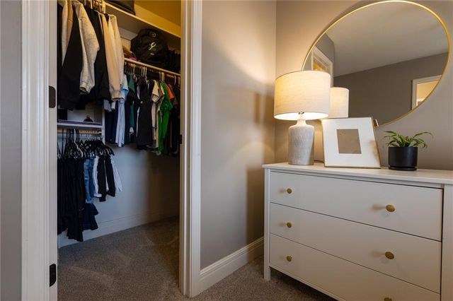 17811 Greyhawke Ridge Drive, Smithville, MO 64089