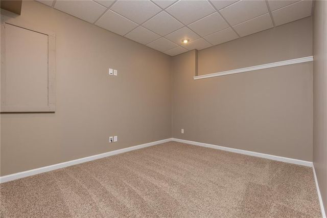 17811 Greyhawke Ridge Drive, Smithville, MO 64089