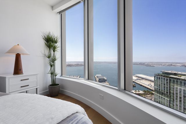 888 W E Street 2602, San Diego, CA 92101