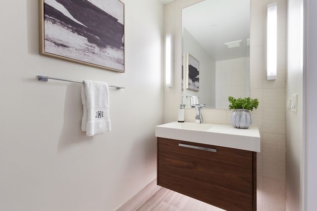 888 W E Street 2602, San Diego, CA 92101