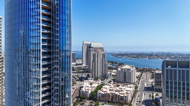 888 W E Street 2602, San Diego, CA 92101