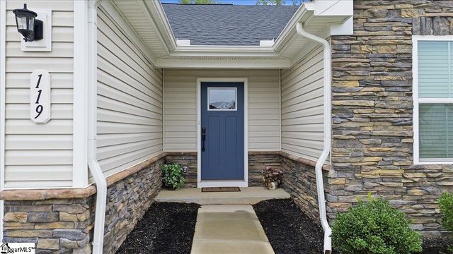 119 Baylor Drive, Gray Court, SC 29645
