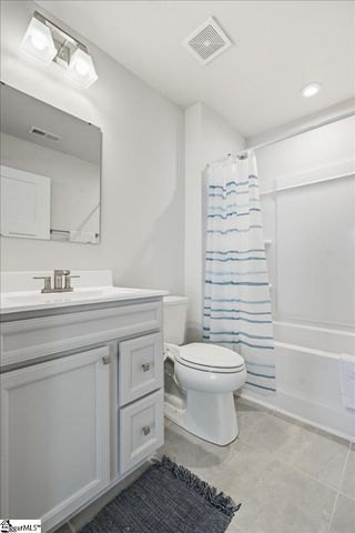 119 Baylor Drive, Gray Court, SC 29645