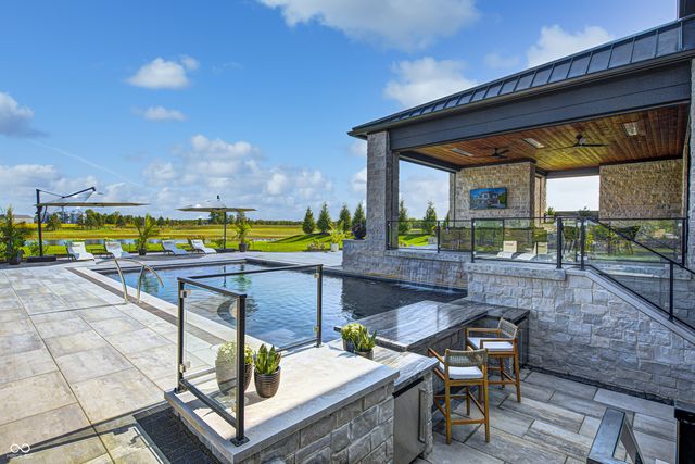 9760 Windy Hills Drive, Zionsville, IN 46077