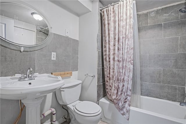 33 Prudence Street, Providence, RI 02909