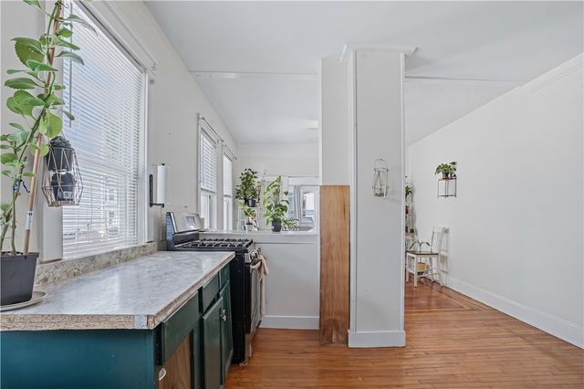 33 Prudence Street, Providence, RI 02909