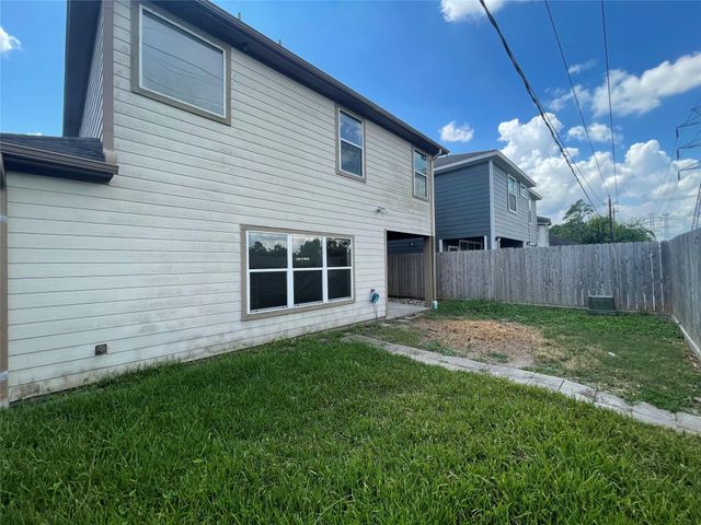 9318 Drewberry Street, Houston, TX 77080