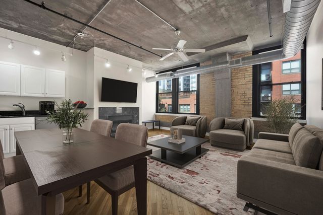 411 W ONTARIO Street 426, Chicago, IL 60654