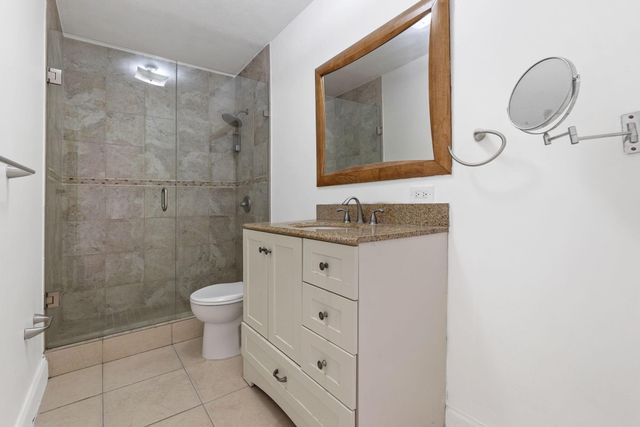 2970 NE 16th Avenue 211, Oakland Park, FL 33334