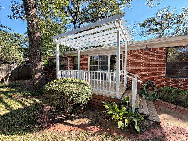 1519 Tulip Drive, Arlington, TX 76013