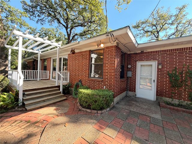 1519 Tulip Drive, Arlington, TX 76013