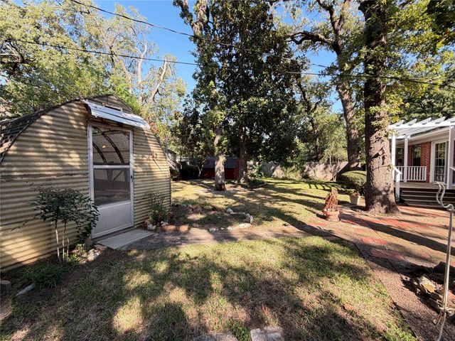 1519 Tulip Drive, Arlington, TX 76013