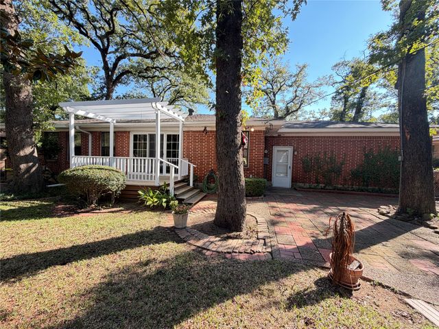 1519 Tulip Drive, Arlington, TX 76013