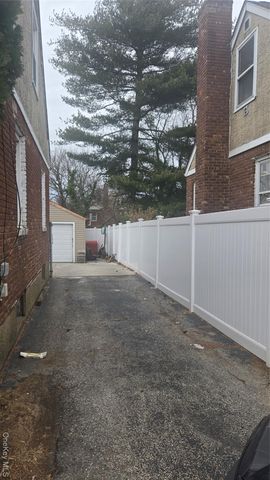 277 Elmont Road, Elmont, NY 11003