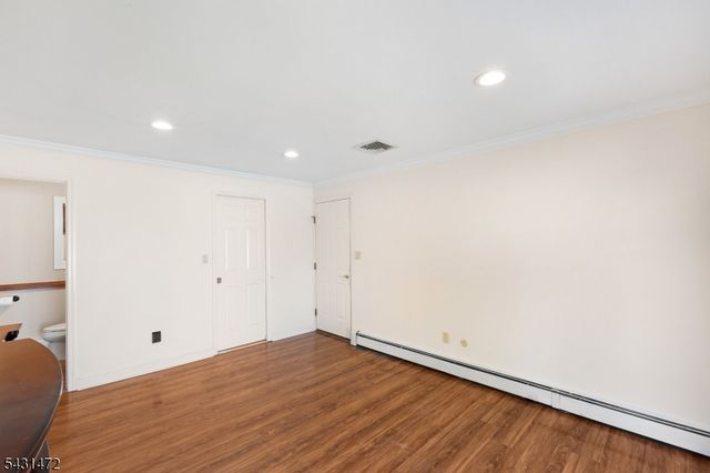 110 Bell Ave, Hopatcong Boro, NJ 07843