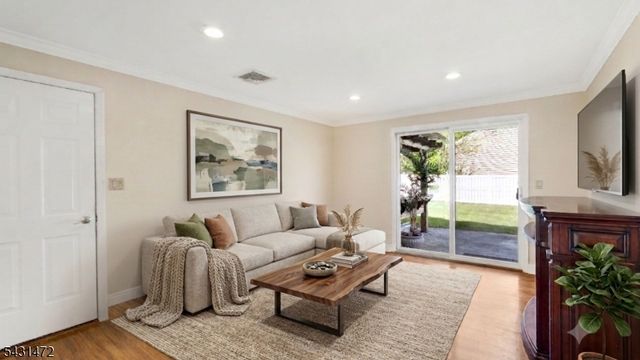 110 Bell Ave, Hopatcong Boro, NJ 07843