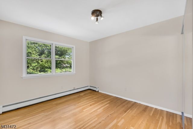 110 Bell Ave, Hopatcong Boro, NJ 07843
