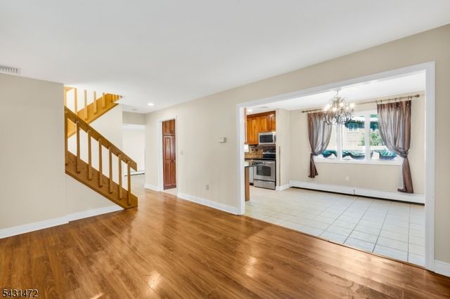 110 Bell Ave, Hopatcong Boro, NJ 07843