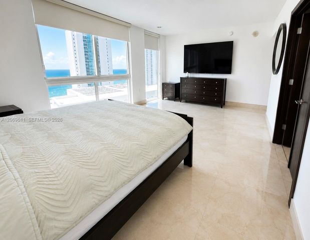 150 Sunny Isles Boulevard 1-UPH1, Sunny Isles Beach, FL 33160