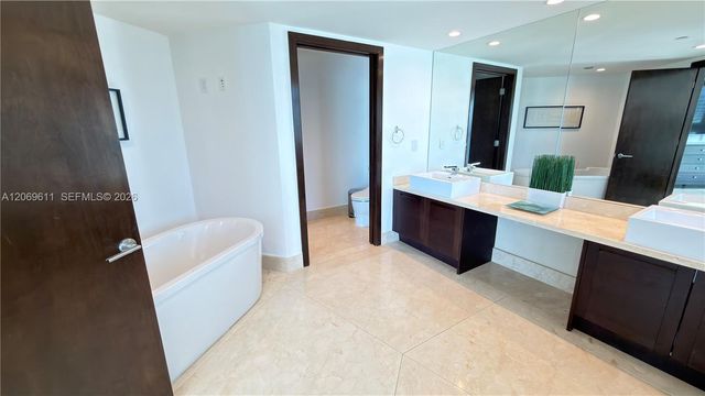 150 Sunny Isles Boulevard 1-UPH1, Sunny Isles Beach, FL 33160