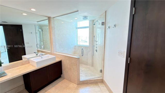 150 Sunny Isles Boulevard 1-UPH1, Sunny Isles Beach, FL 33160