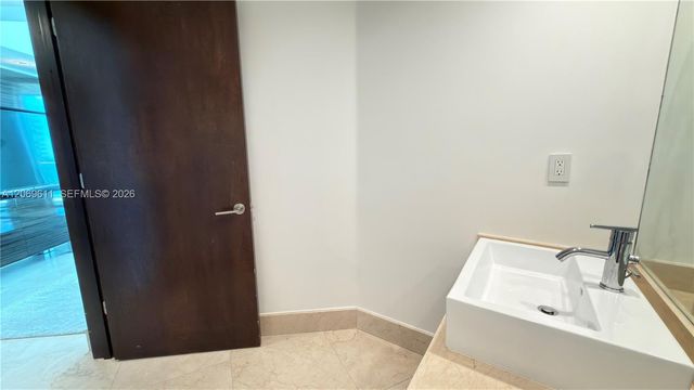 150 Sunny Isles Boulevard 1-UPH1, Sunny Isles Beach, FL 33160