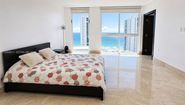 150 Sunny Isles Boulevard 1-UPH1, Sunny Isles Beach, FL 33160