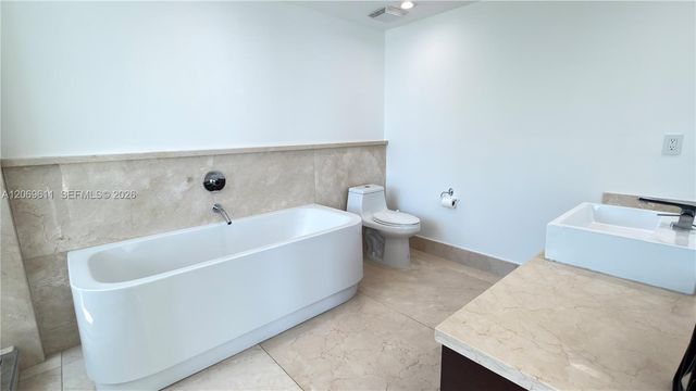 150 Sunny Isles Boulevard 1-UPH1, Sunny Isles Beach, FL 33160