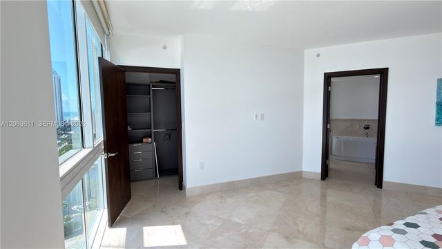 150 Sunny Isles Boulevard 1-UPH1, Sunny Isles Beach, FL 33160