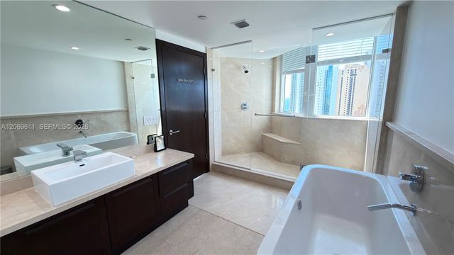 150 Sunny Isles Boulevard 1-UPH1, Sunny Isles Beach, FL 33160