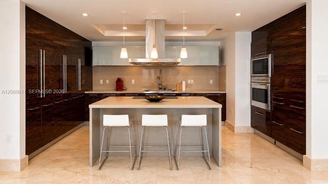 150 Sunny Isles Boulevard 1-UPH1, Sunny Isles Beach, FL 33160