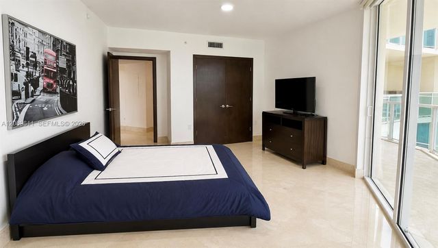 150 Sunny Isles Boulevard 1-UPH1, Sunny Isles Beach, FL 33160