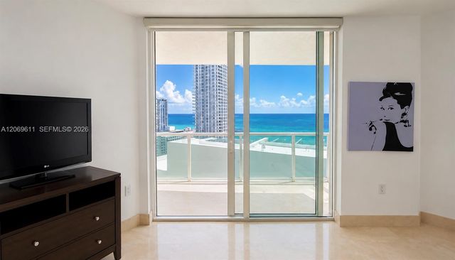 150 Sunny Isles Boulevard 1-UPH1, Sunny Isles Beach, FL 33160