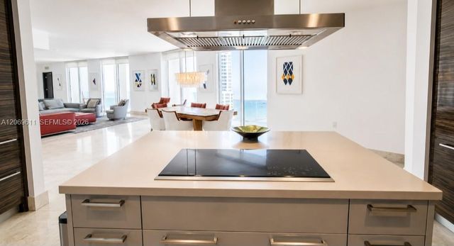 150 Sunny Isles Boulevard 1-UPH1, Sunny Isles Beach, FL 33160