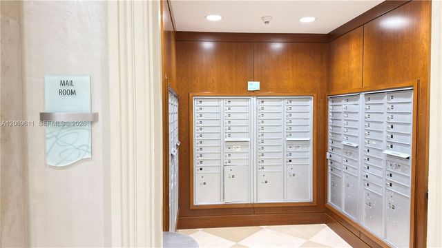 150 Sunny Isles Boulevard 1-UPH1, Sunny Isles Beach, FL 33160