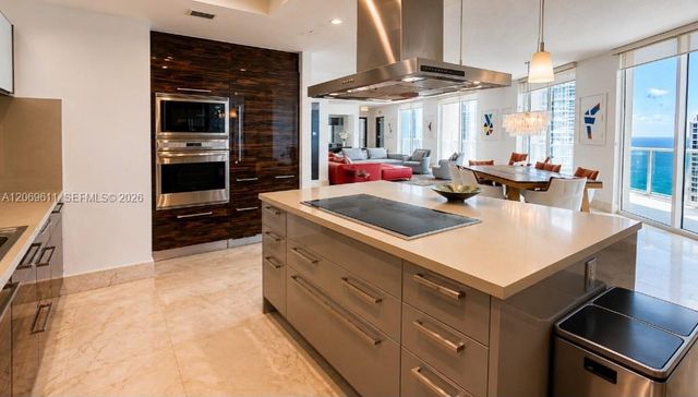 150 Sunny Isles Boulevard 1-UPH1, Sunny Isles Beach, FL 33160