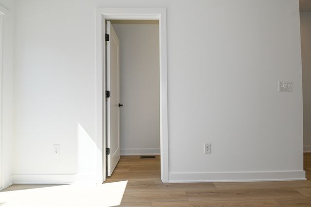 2450 Peoples Drive, Indianapolis, IN 46205