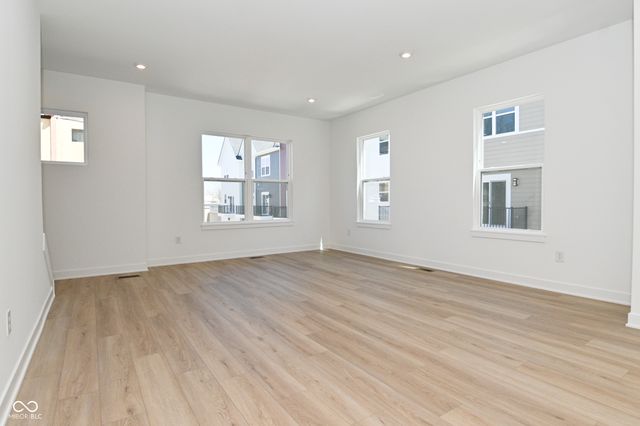 2450 Peoples Drive, Indianapolis, IN 46205