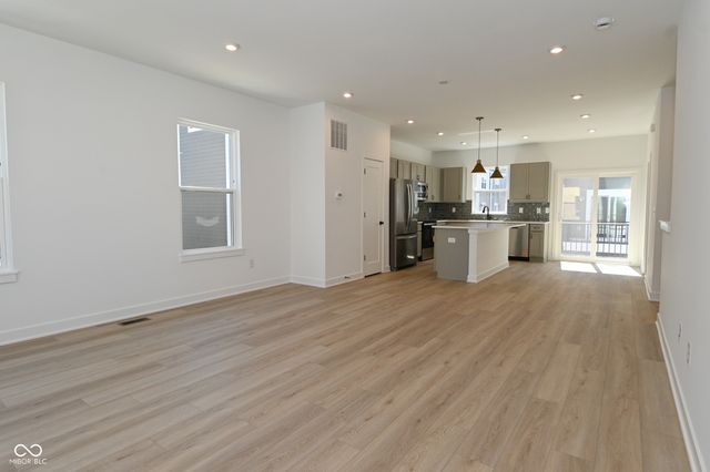 2450 Peoples Drive, Indianapolis, IN 46205