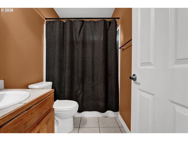 76554 BOBBE Way, Oakridge, OR 97463