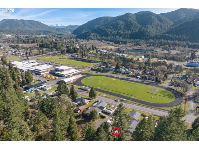 76554 BOBBE Way, Oakridge, OR 97463