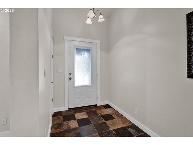 76554 BOBBE Way, Oakridge, OR 97463