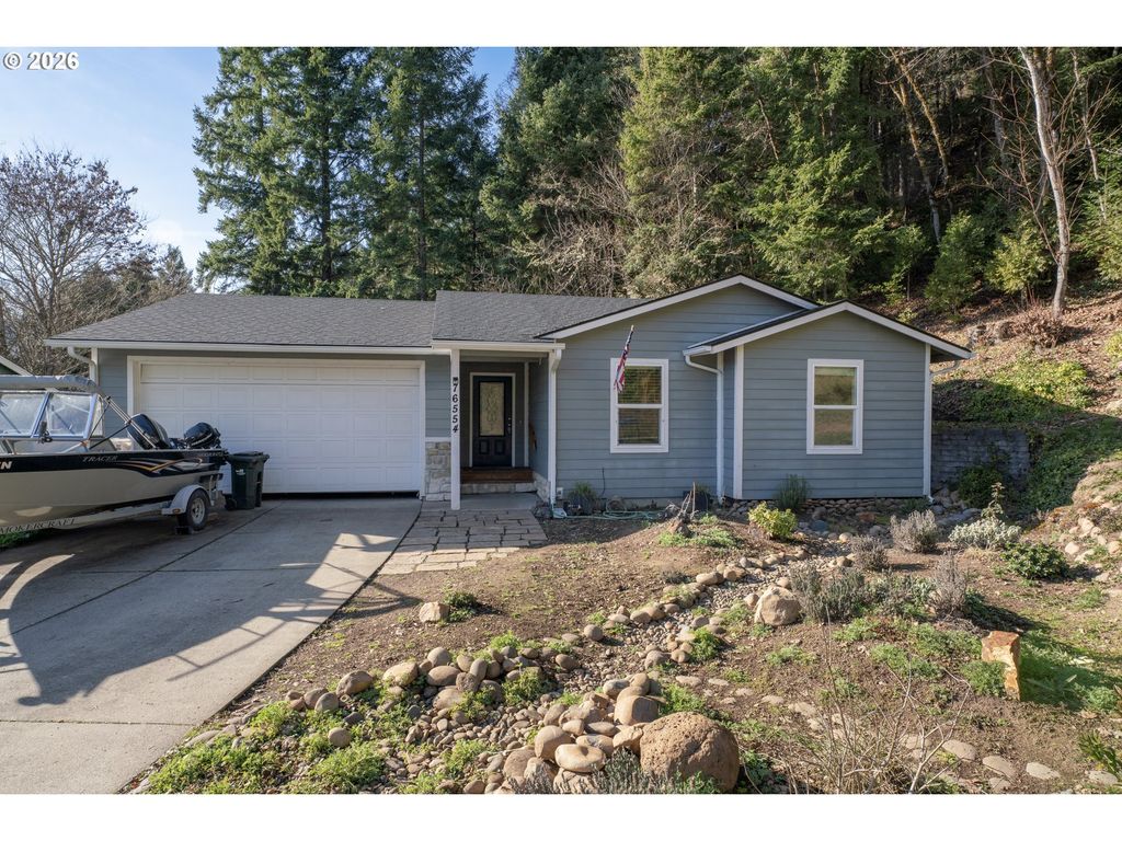 76554 BOBBE Way, Oakridge, OR 97463
