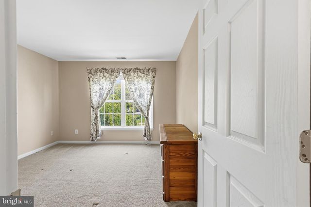 307 WINTERTHUR LN, Newark, DE 19711