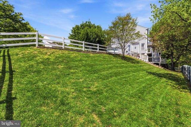 307 WINTERTHUR LN, Newark, DE 19711