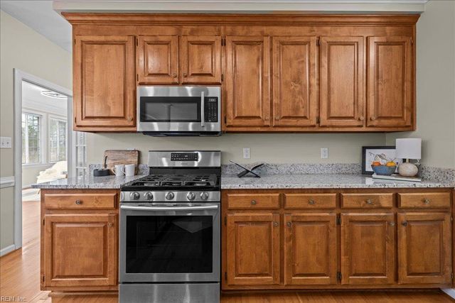 7 Quail CV, Poquoson, VA 23662