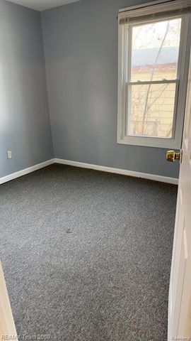 21144 Pinecrest Street, Taylor, MI 48180