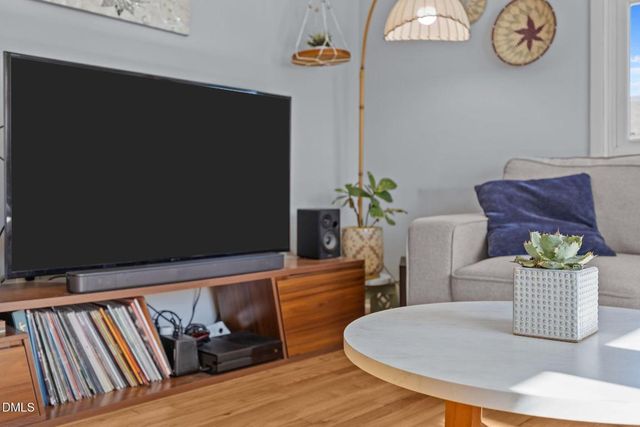 823 Hadley Road, Raleigh, NC 27610